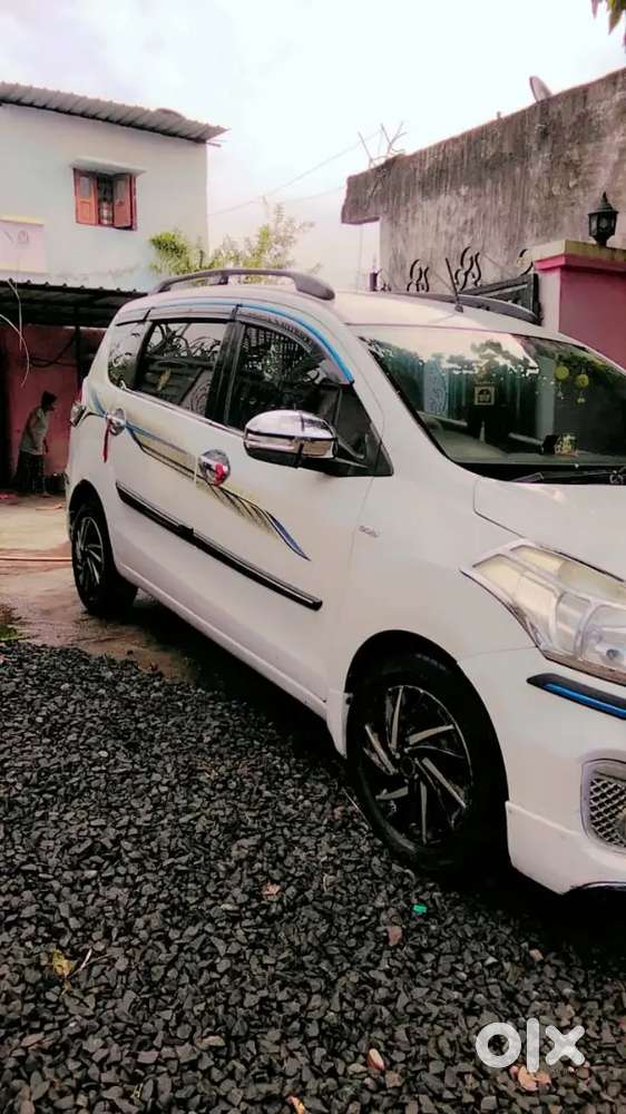 Maruti Suzuki Ertiga 2017 Diesel 64000 Km Driven