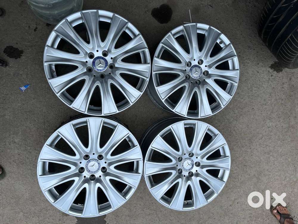 MERCEDEDS ALLOY WHEELS 18 INCHES (VERY GOOD CONDITION)