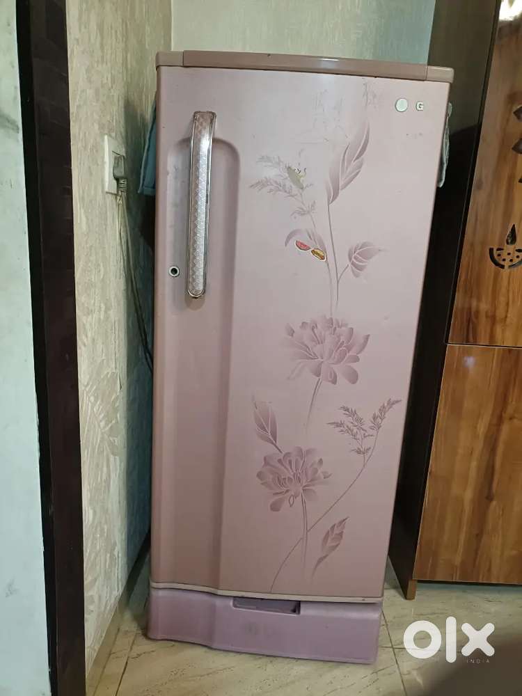 LG fridge good condition