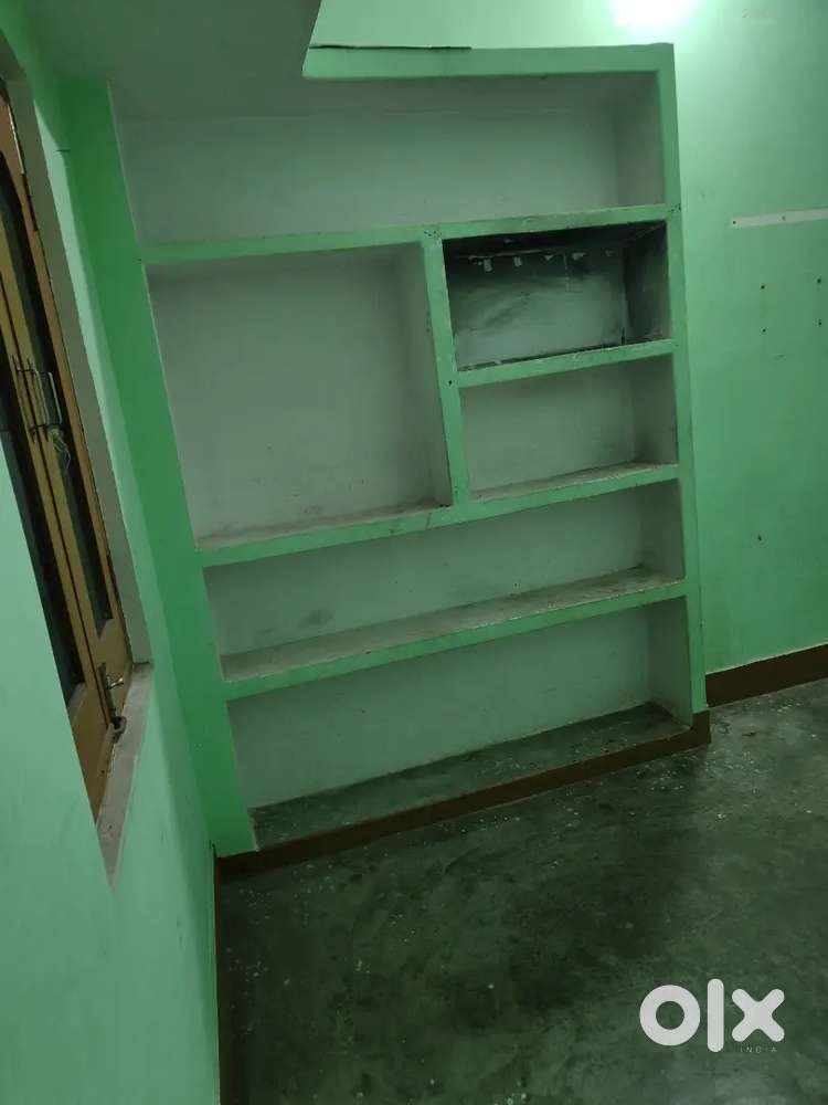 Room rent for bachelor and Family Near Central Jail Road