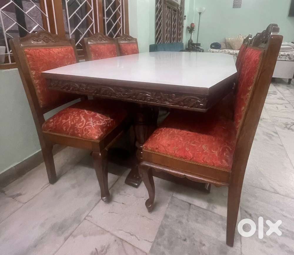 Dining Table cum Chairs
