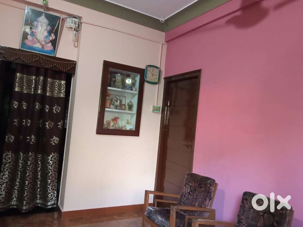 2bhk house available on rent near college road