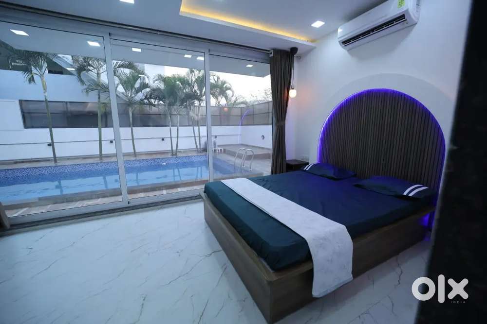 Need female for spa work