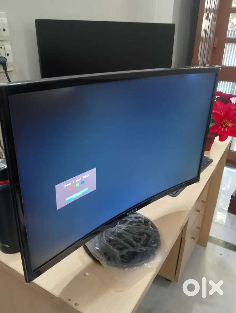 24 Inch Monitor