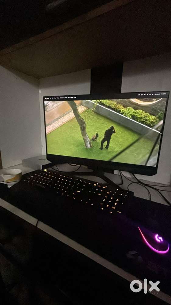 Samsung 24inch (144hz/1ms) gaming montior with gaming keyboard/mouse