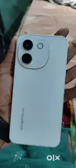 Tecno pove 6 neo minted condition 8+256 bil box chargers available