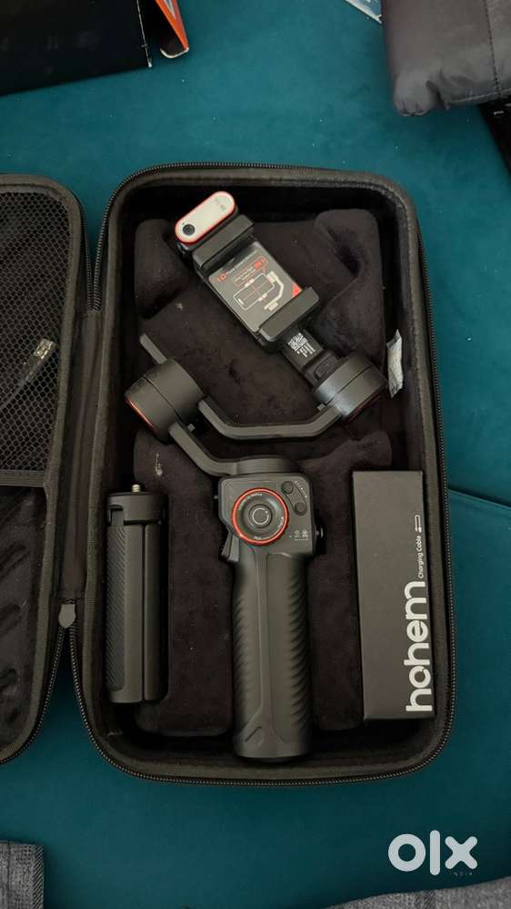 Hohem iSteady M6 Kit - Premium 3-Axis Smartphone Gimbal