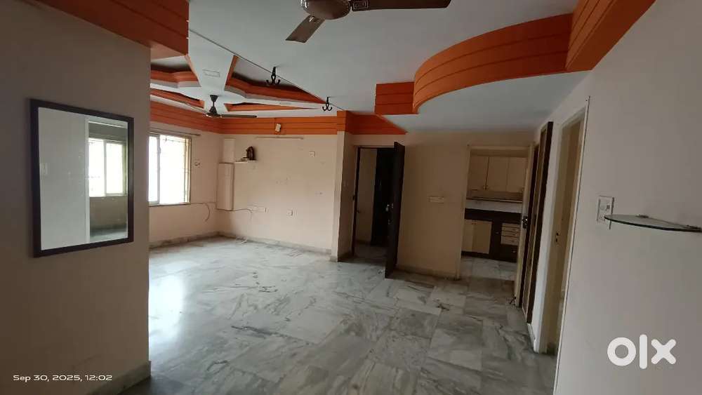 3.5 BHK Semi Furnished Apartment For Rent in Kodambakkam