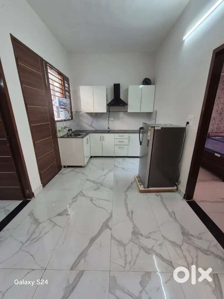 3BHK(onwerfree) fully furnished sector 116 Kharar mohali near by 8B