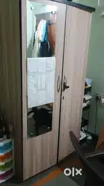 Relocate krne ke karan saste me jaldi bech rhe he