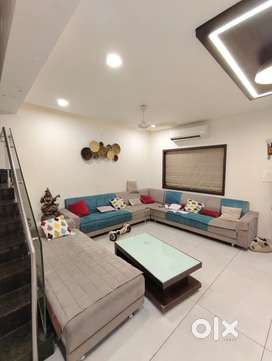3bhk બંગલો ભાડે આપવાનો છે કાલાવડ રોડ 30000 ભાડુ  ફૂલી ફર્નિચર સાથે બ