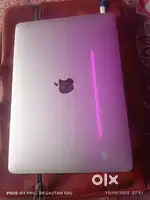 MacBook Pro  Core i5  ram 8,256 gb