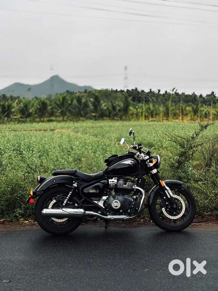 Well maintained low Driven km with showroom condition bike