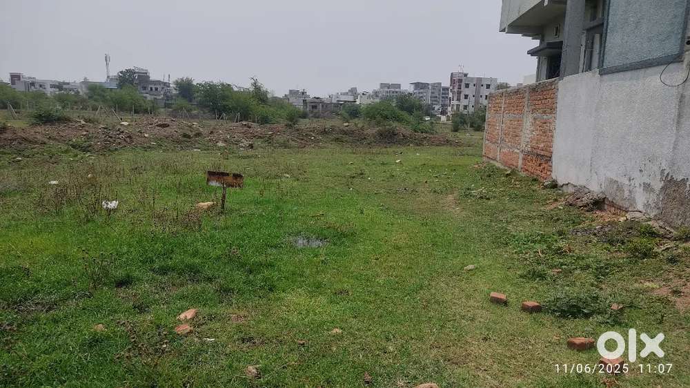 Bhokara near mordern school plot 1500 sq feet