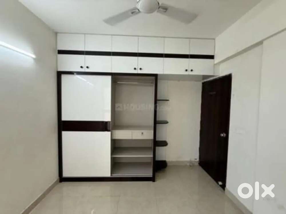 2bhk flat available for Sale Price.6000000