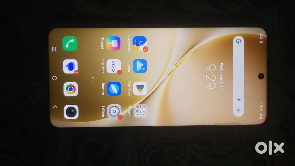Vivo60 gold ram 12gb rom 256gb