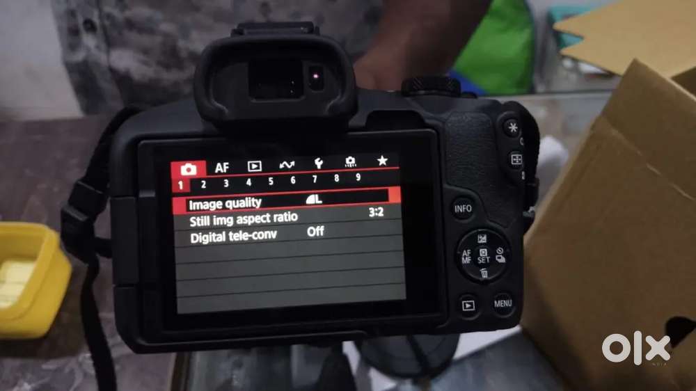 Canon EOS R50