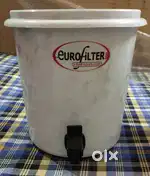 Water filter and storage