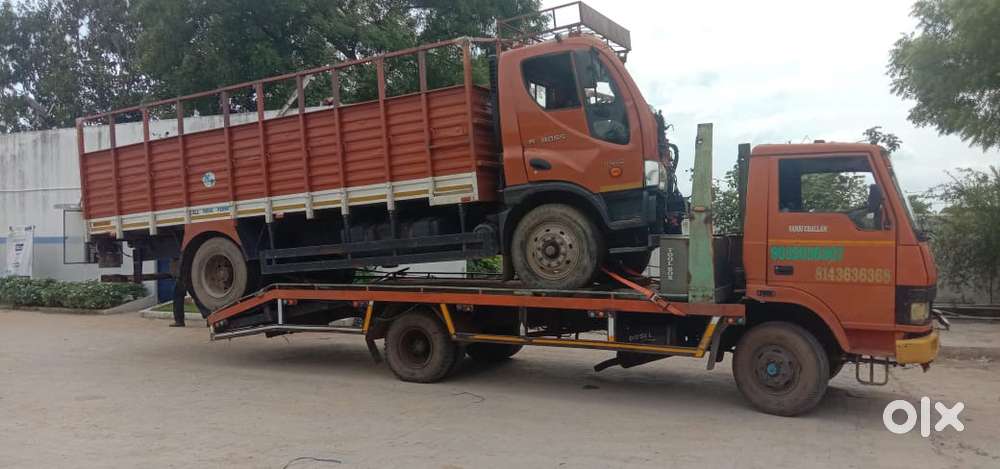 Towing n Recovery vehicle Flat bed Towing