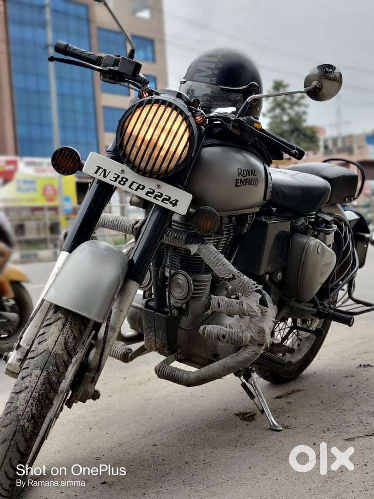 Royal enfield classic 350 gun metal grey