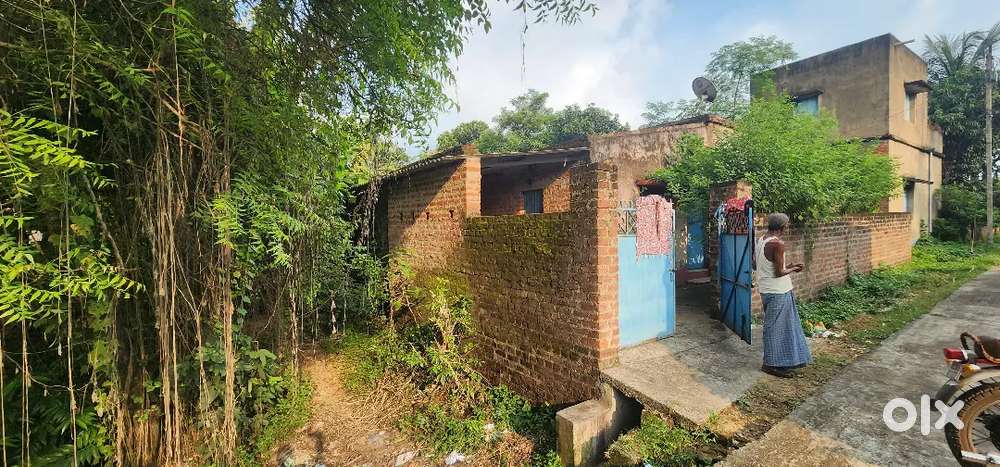 House with 4 katha Land