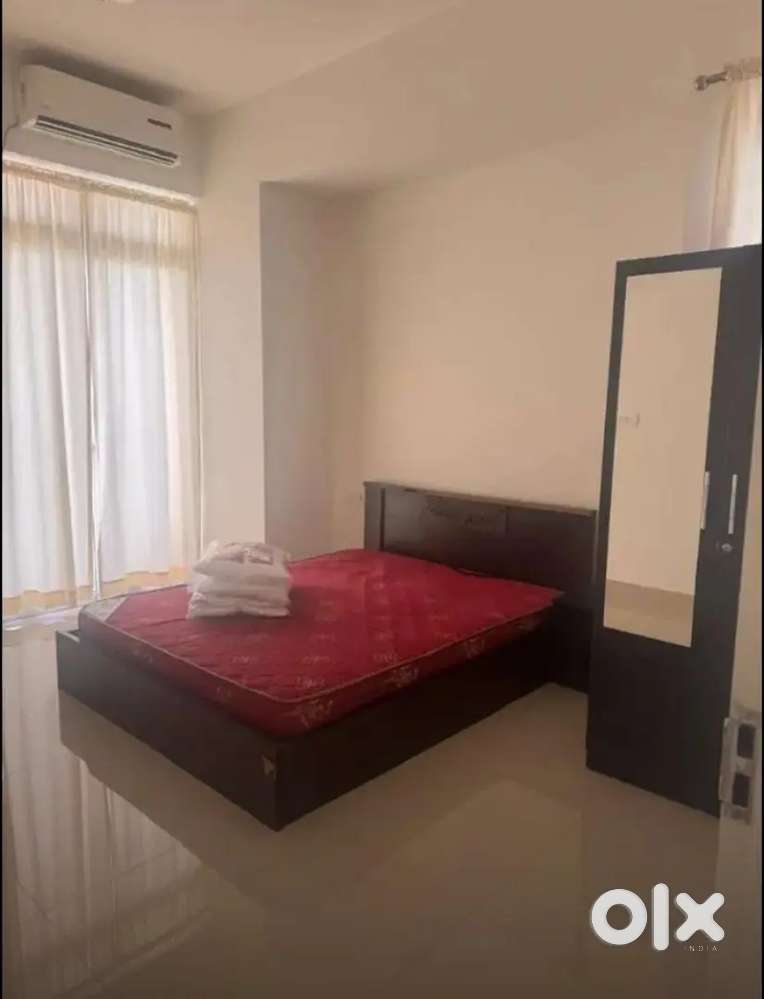 Uni Residenz, Kaloor - 1533sqft - Fully Furnished - 37k