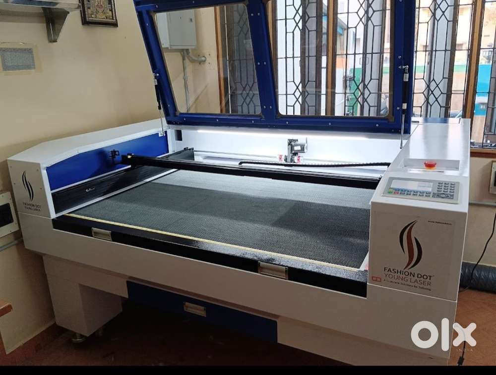 Laser Cutting Machine for Boutique Apparel cutring
