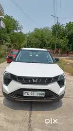 Mahindra XUV 3XO 2024 Petrol 12800 Km Driven, single pane sunroof