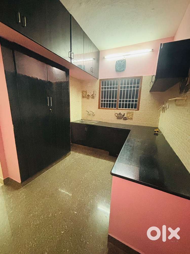 LEASE - 2BHK FLAT FOR LEASE IN ALWARTHIRUNAGAR IMMEDIATE POSSESSION