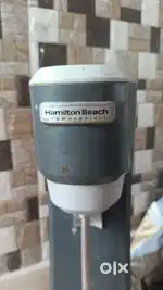 Commercial shake and lassi maker