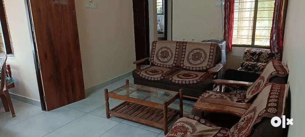 Fully furnished 1BRHK flat 650 sqft for sale 23 lakhs, get 17000 rent