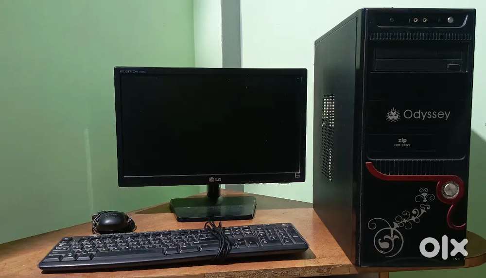 Full Desktop PC Setup (Working Condition)