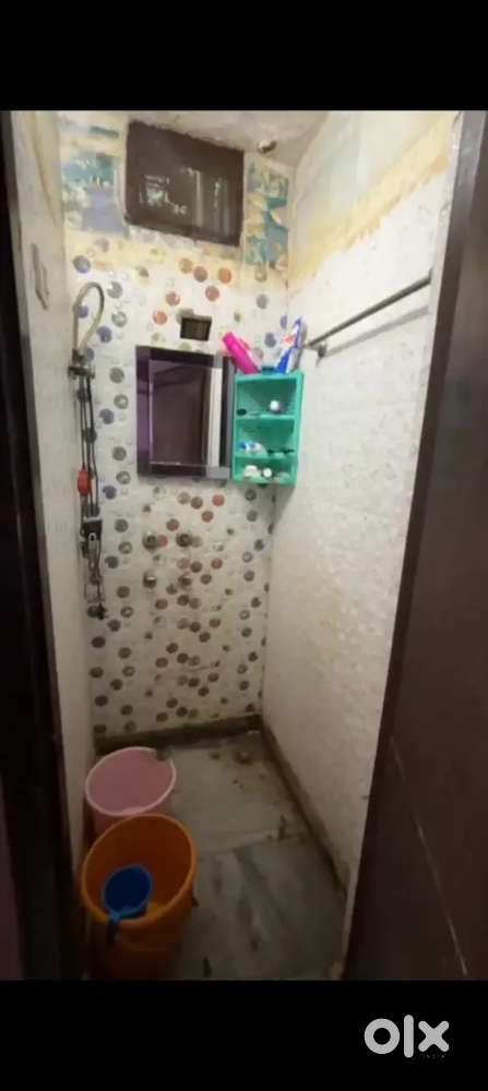 1bhk semi furnished flat for rent near uttam nagar West metro