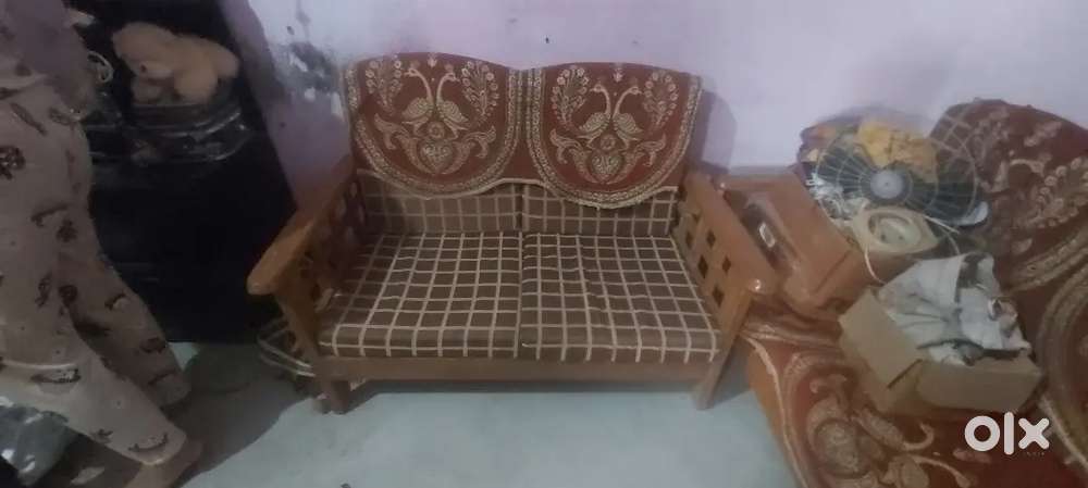 Two pidi sets for sale 6000 each