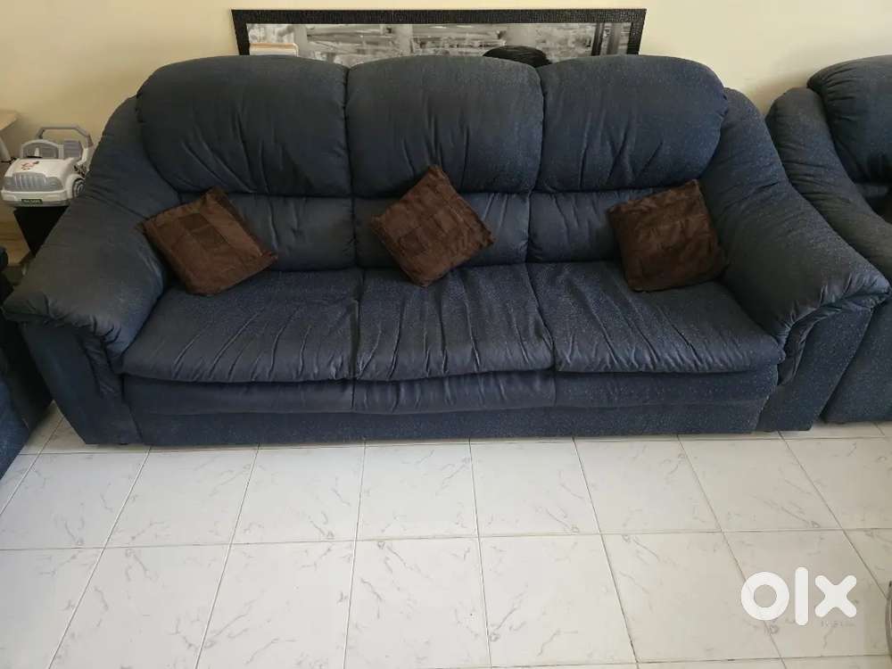 5 seater comfortable sofa