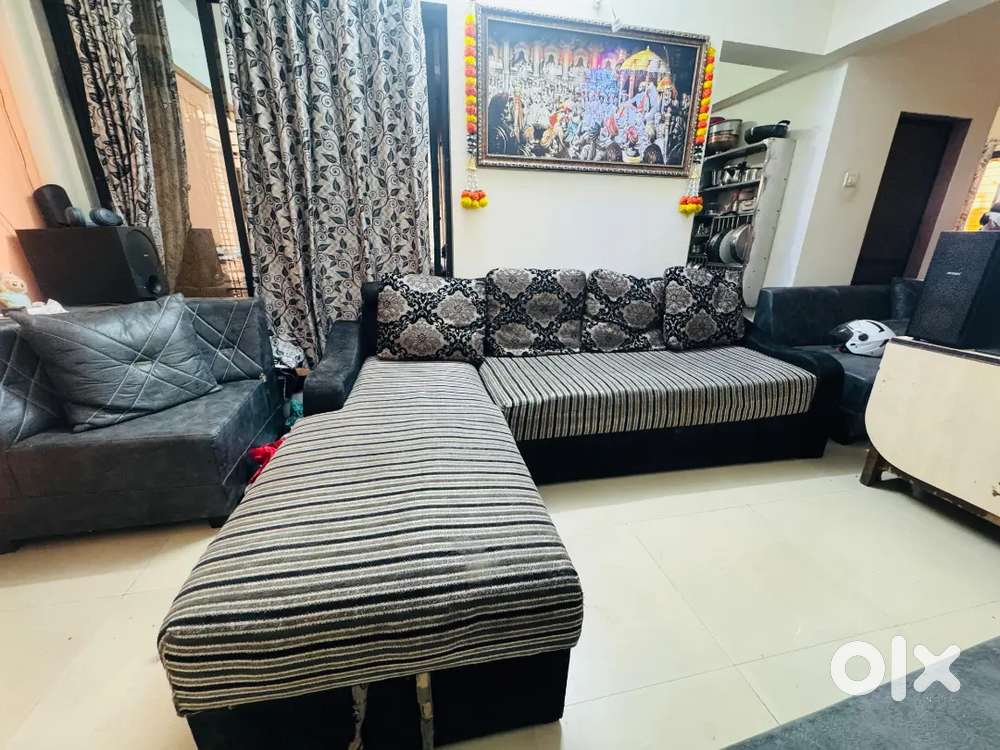 Sale my sofa with good condition urgent sell