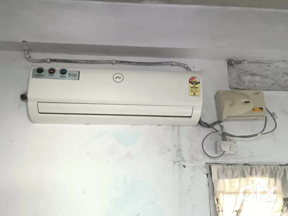 Godrej 3 star AC in very good condition use in only summers.