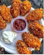 Mujhe chicken Chinese cook chahiye. Karanchi momos burger roll etc