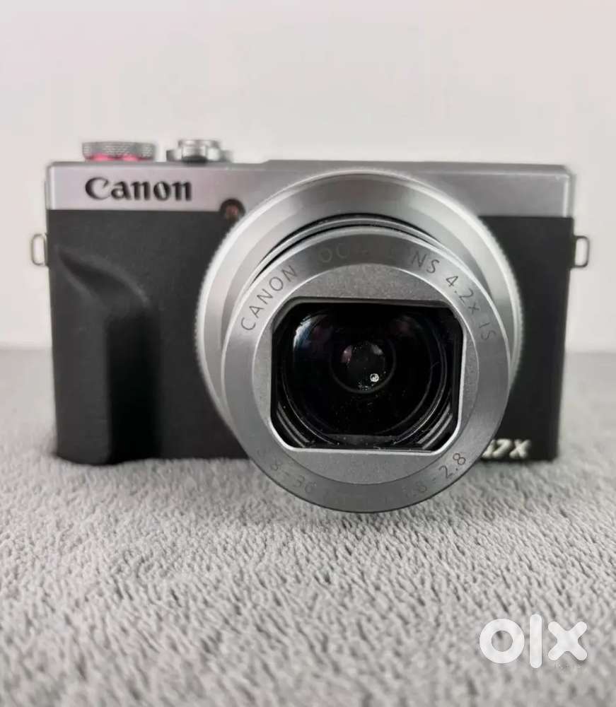 Canon PowerShot G7X Mark III 20.2MP 4K Camera Silver 4.2x Optical Zoom