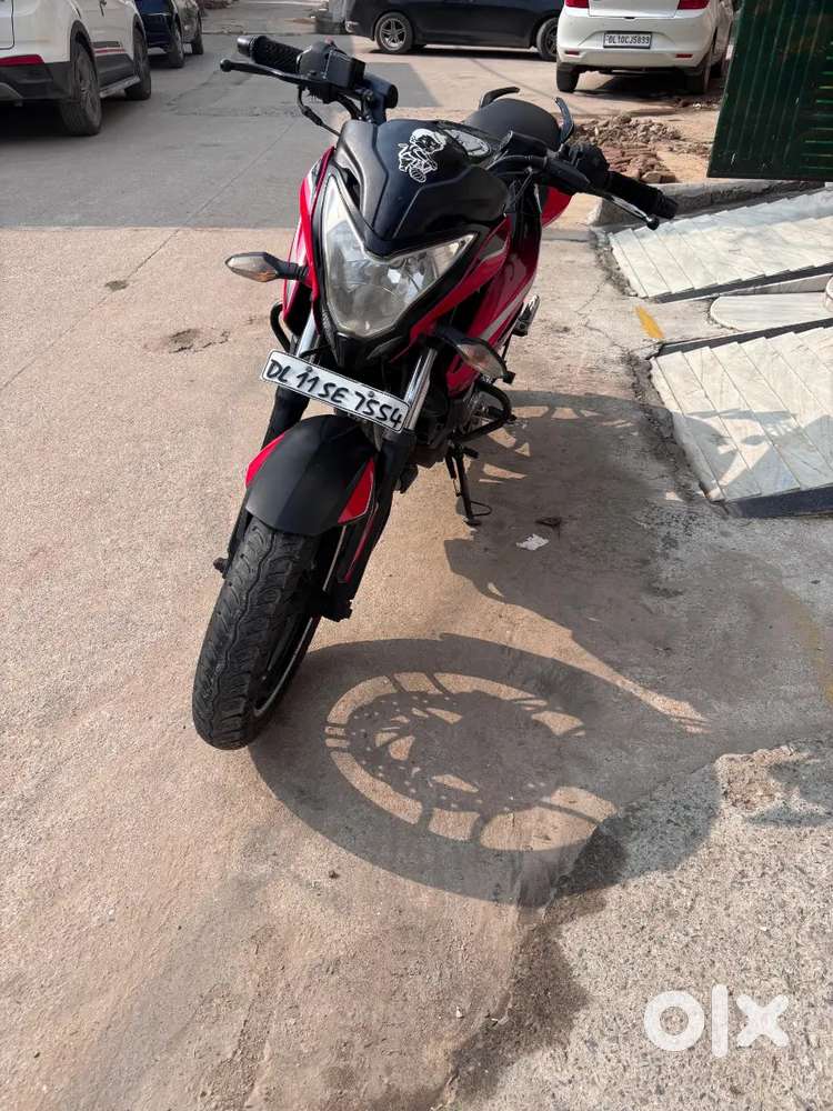 Bajaj pulsar 200ns