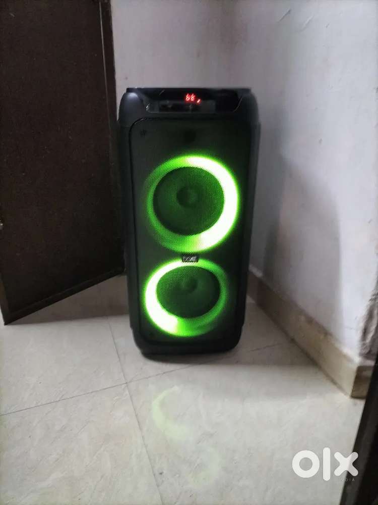 boAt party speaker160 watts.