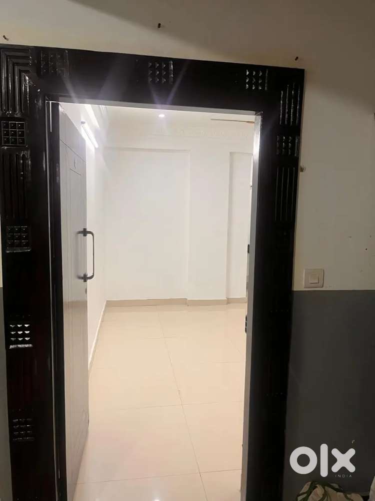 Flat for sale at very reasonable price 68 lakh slightly negotiable