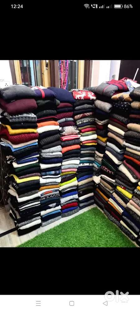 Kapde ki stall ke liye halper ki jarurat h