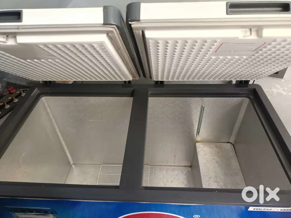 D Refrigerator