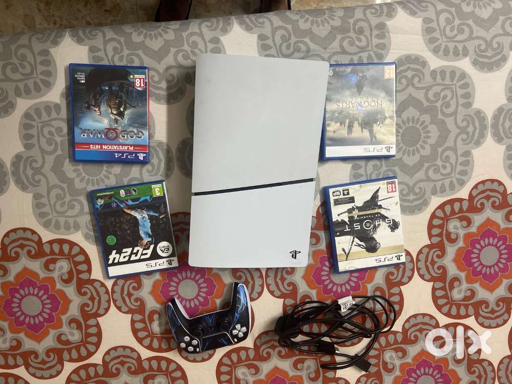 Used once PS5 available disk edition 2023