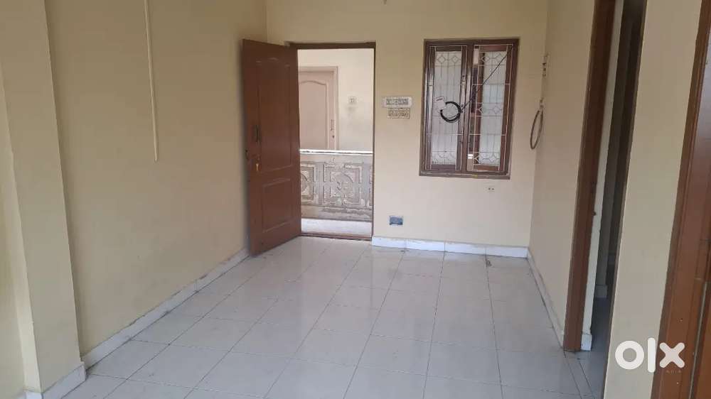 1 BHK House For Rent in Aminjikarai Near Skywalk