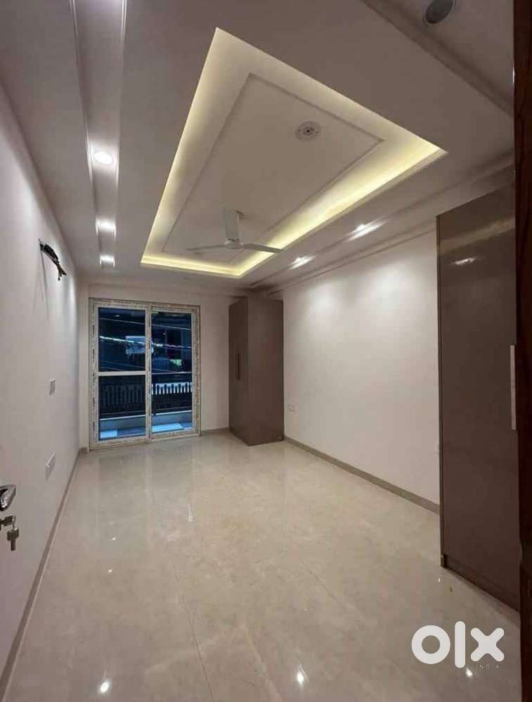 Ready to move 2Bhk Flat For Rent Saket near Metro.