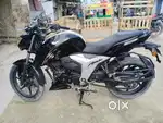 Apache RTR 160 4V Black colour