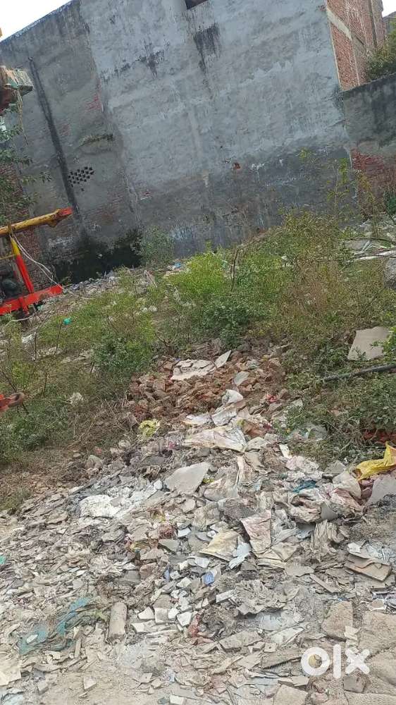 “120 Sq Yard Plot For Sale”