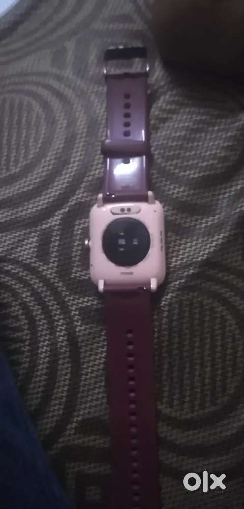 Nice watch original charger good condition